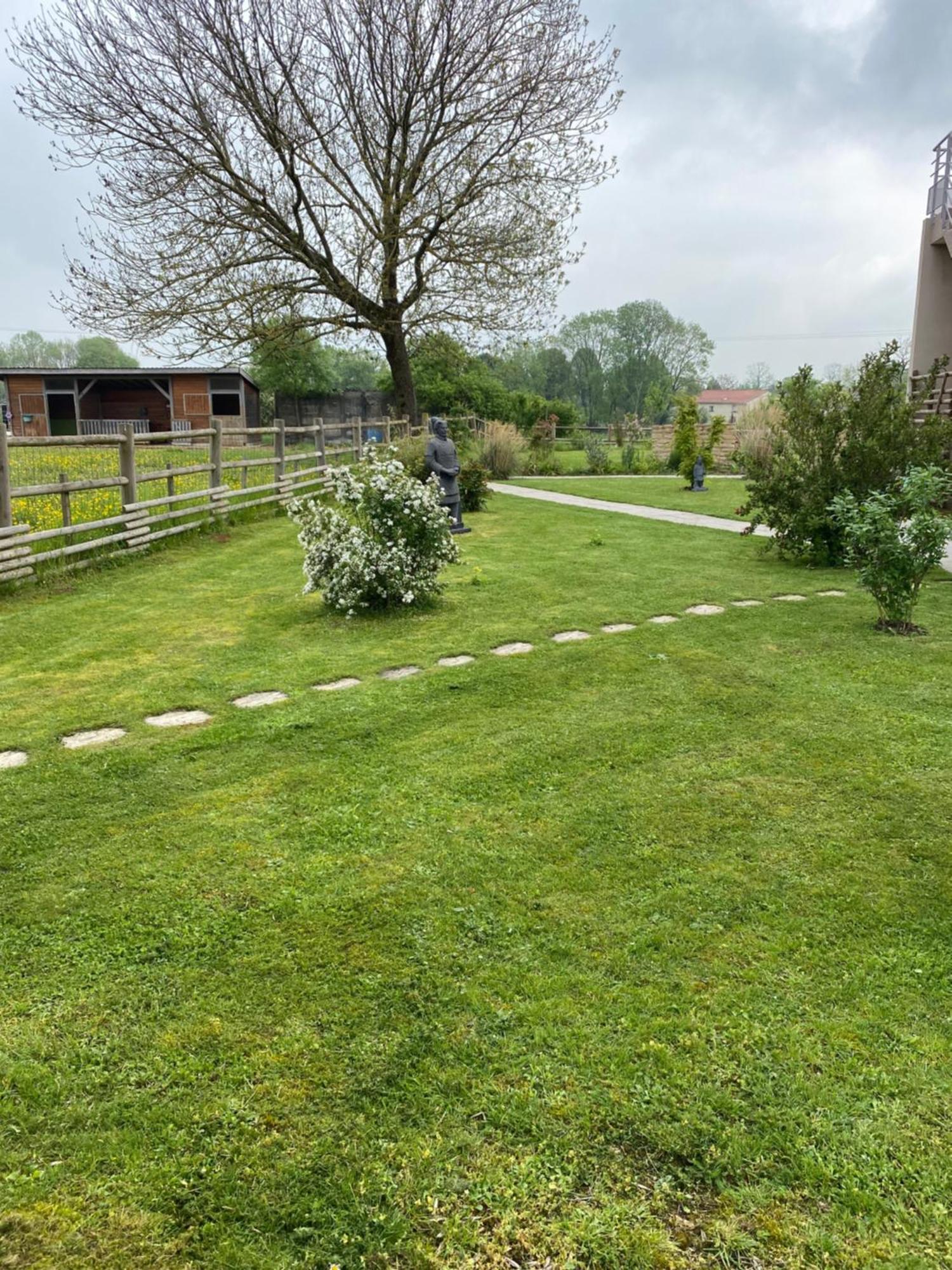 Domaine Nature Vacances Bernecourt Exterior photo